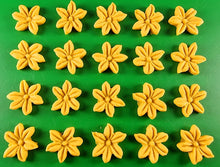 20 x Edible 3D 20mm flower flowers icing toppers, cake cupcakes decorations T034