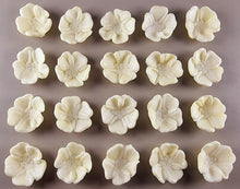 20 x Edible 3D 25mm Buttercup flowers icing toppers, cake cupcakes decorations T045