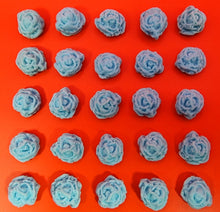 30 x Edible 3D 1.2mm high detail rose roses flowers icing toppers, cake cupcakes decorations T004