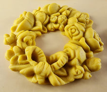 4 x Edible 3D 60mm Rose Wreaths, icing toppers, cake cupcakes decorations T086