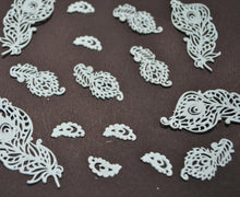 30 x Simply Heaven Edible Pre-Made Ready to Use Edible Cake Lace made from mat 44