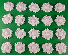 20 x Edible 3D 30mm daisies daisy flowers icing toppers, cake cupcakes decorations T015