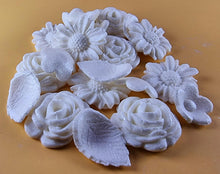 20 Piece Edible 3D Bouquet Flower set, icing toppers, cake cupcakes decorations T070