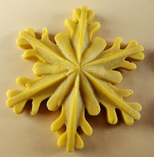 4 x Edible 3D 50mm Christmas Snowflakes Snow icing toppers, cake cupcakes decorations T101