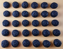 30 x Edible 3D 11mm Dahlia Flowers, icing toppers, cake cupcakes decorations T065