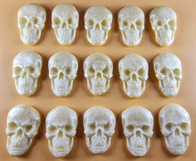 15 x Edible 3D 42mm Skulls, Skull icing toppers, cake cupcakes decorations T040