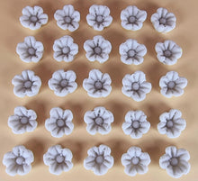 30 x Edible 3D 17mm flower flowers icing toppers, cake cupcakes decorations T006