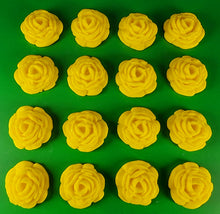 16 x Edible 3D 30mm roses rose flowers icing toppers, cake cupcakes decorations T010