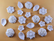 20 Piece Edible 3D Bouquet Flower set, icing toppers, cake cupcakes decorations T070