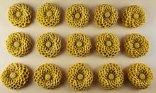 15 x Edible 3D Large Dahlia flowers, icing toppers, cake cupcakes decorations T078