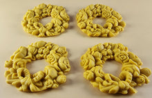 4 x Edible 3D 60mm Rose Wreaths, icing toppers, cake cupcakes decorations T086