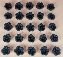 30 x Edible 3D 17mm flower flowers icing toppers, cake cupcakes decorations T006
