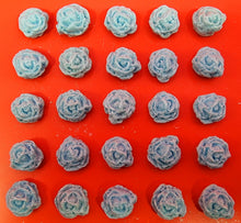 30 x Edible 3D 1.2mm high detail rose roses flowers icing toppers, cake cupcakes decorations T004