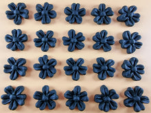 20 x Edible 3D 22mm flower flowers icing toppers, cake cupcakes decorations T031