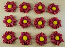 12 x Edible 3D 30mm Daisies Daisy flowers icing toppers, cake cupcakes T117