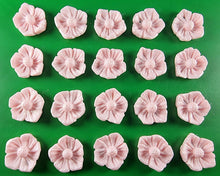 20 x Edible 3D 20mm flower flowers icing toppers, cake cupcakes decorations T032