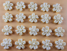 20 x Edible 3D 22mm flower flowers icing toppers, cake cupcakes decorations T031