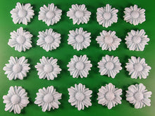 20 x Edible 3D 30mm daisies daisy flowers icing toppers, cake cupcakes decorations T015