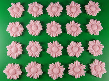 20 x Edible 3D 30mm daisies daisy flowers icing toppers, cake cupcakes decorations T015