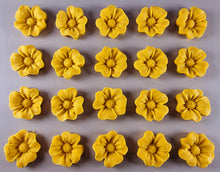 20 x Edible 3D 20mm flower flowers icing toppers, cake cupcakes decorations T019