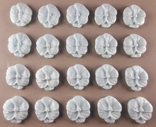 20 x Edible 3D 20mm flower flowers icing toppers, cake cupcakes decorations T028