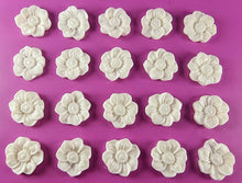 20 x Edible 3D 22mm flower flowers icing toppers, cake cupcakes decorations T025