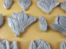 12 x Edible 3D 50mm Tulip Lilly flowers Set, icing toppers, cake cupcakes decorations T076