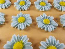 12 x Edible 3D 30mm Daisies Daisy flowers icing toppers, cake cupcakes T117