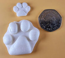 18 x Edible 3D 40mm Dog Paws, icing toppers, cake cupcakes decorations T036