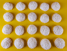 20 x Edible 3D 20mm roses rose flowers icing toppers, cake cupcakes decorations T009