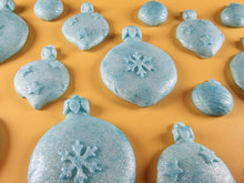 15 x Edible 3D 50mm Christmas Baubles, icing toppers, cake cupcakes decorations T091