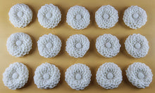 15 x Edible 3D Large Dahlia flowers, icing toppers, cake cupcakes decorations T078