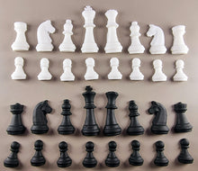 32 Piece Edible 3D Black and white Chess Set, icing, cupcake toppers T142