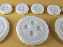 20 x Edible 3D 42mm Button Set, icing toppers, cake cupcakes decorations T079