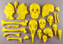 20 x Edible 3D 50mm Skull and Bones set icing toppers, cake cupcakes decorations T057