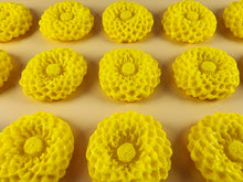 15 x Edible 3D Large Dahlia flowers, icing toppers, cake cupcakes decorations T078