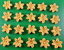20 x Edible 3D 20mm flower flowers icing toppers, cake cupcakes decorations T034