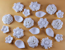 20 Piece Edible 3D Bouquet Flower set, icing toppers, cake cupcakes decorations T070