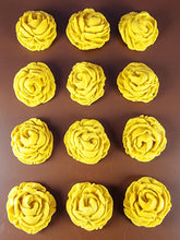 12 x Edible 3D 34mm large roses rose flowers icing toppers, cake cupcakes decorations T011