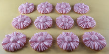 12 x Edible 3D 35mm Daisies, Daisy Flowers, icing toppers, cake cupcakes decorations T081