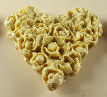 8 x Edible 3D 45mm Heart Clusters, icing toppers, cake cupcakes decorations T094