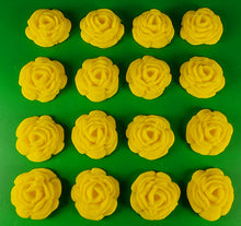 16 x Edible 3D 30mm roses rose flowers icing toppers, cake cupcakes decorations T010