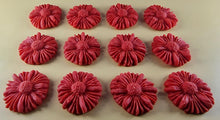 12 x Edible 3D 35mm Daisies, Daisy Flowers, icing toppers, cake cupcakes decorations T081
