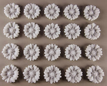 20 x Edible 3D 20mm flower flowers icing toppers, cake cupcakes decorations T020