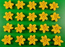 20 x Edible 3D 20mm flower flowers icing toppers, cake cupcakes decorations T034