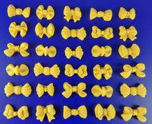 30 x Edible 3D small bows bow icing toppers, cake cupcakes decorations T012
