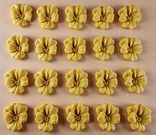 20 x Edible 3D 20mm flower flowers icing toppers, cake cupcakes decorations T027