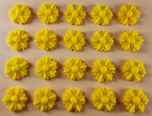 20 x Edible 3D 15mm daisies daisy flowers icing toppers, cake cupcakes decorations T017