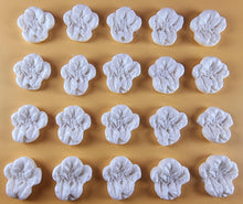 20 x Edible 3D 20mm flower flowers icing toppers, cake cupcakes decorations T023