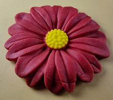 4 x Edible 3D 70mm Large Daisy Flowers icing toppers, cake cupcakes T122